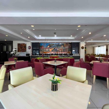 Hotel Seri Costa Malacca Екстериор снимка