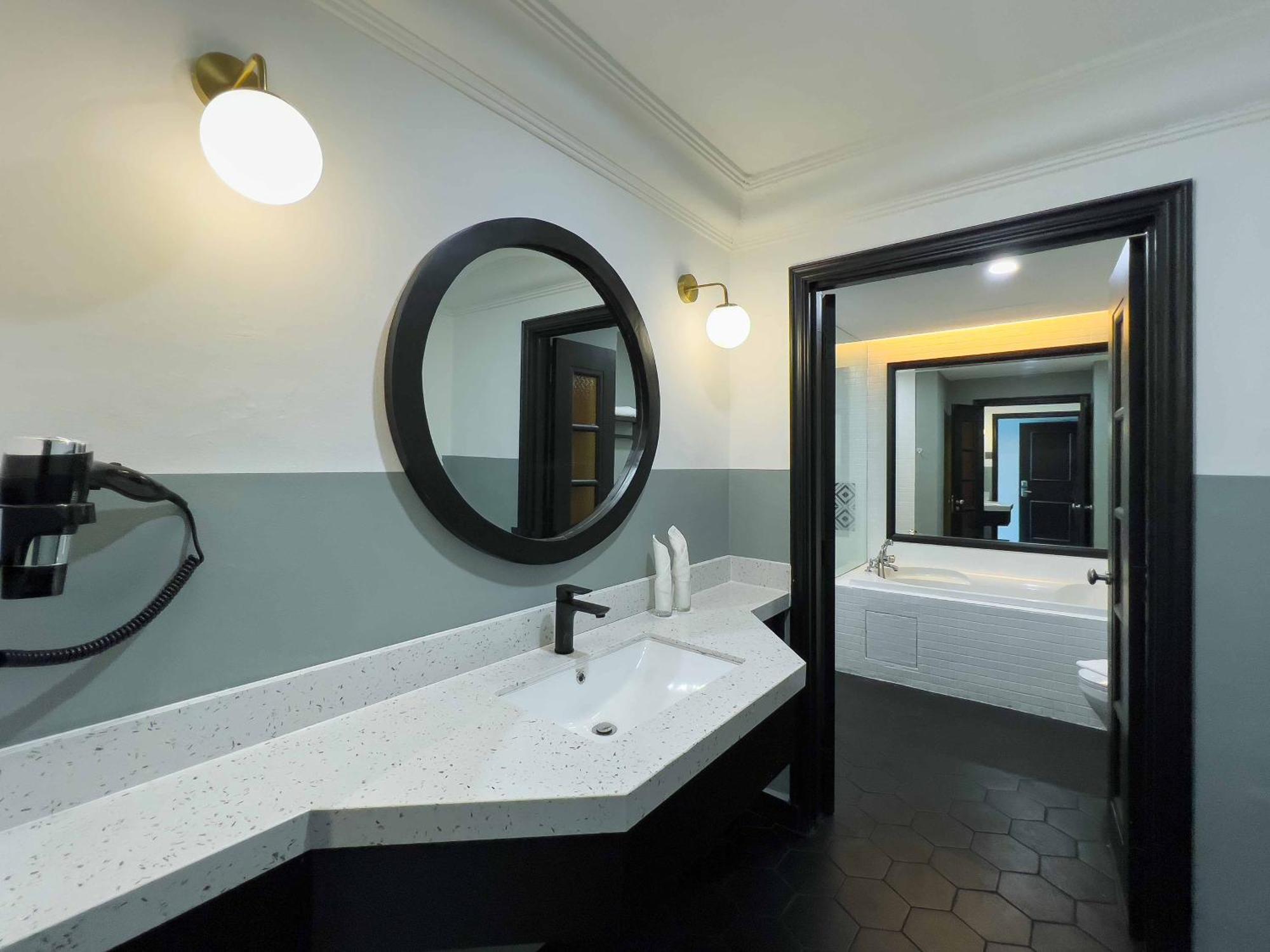 Hotel Seri Costa Malacca Екстериор снимка