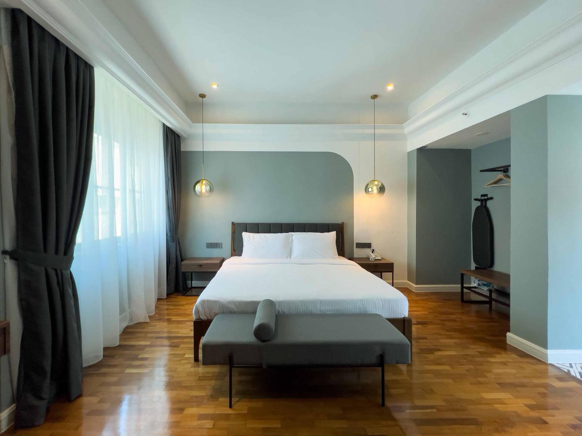 Hotel Seri Costa Malacca Екстериор снимка