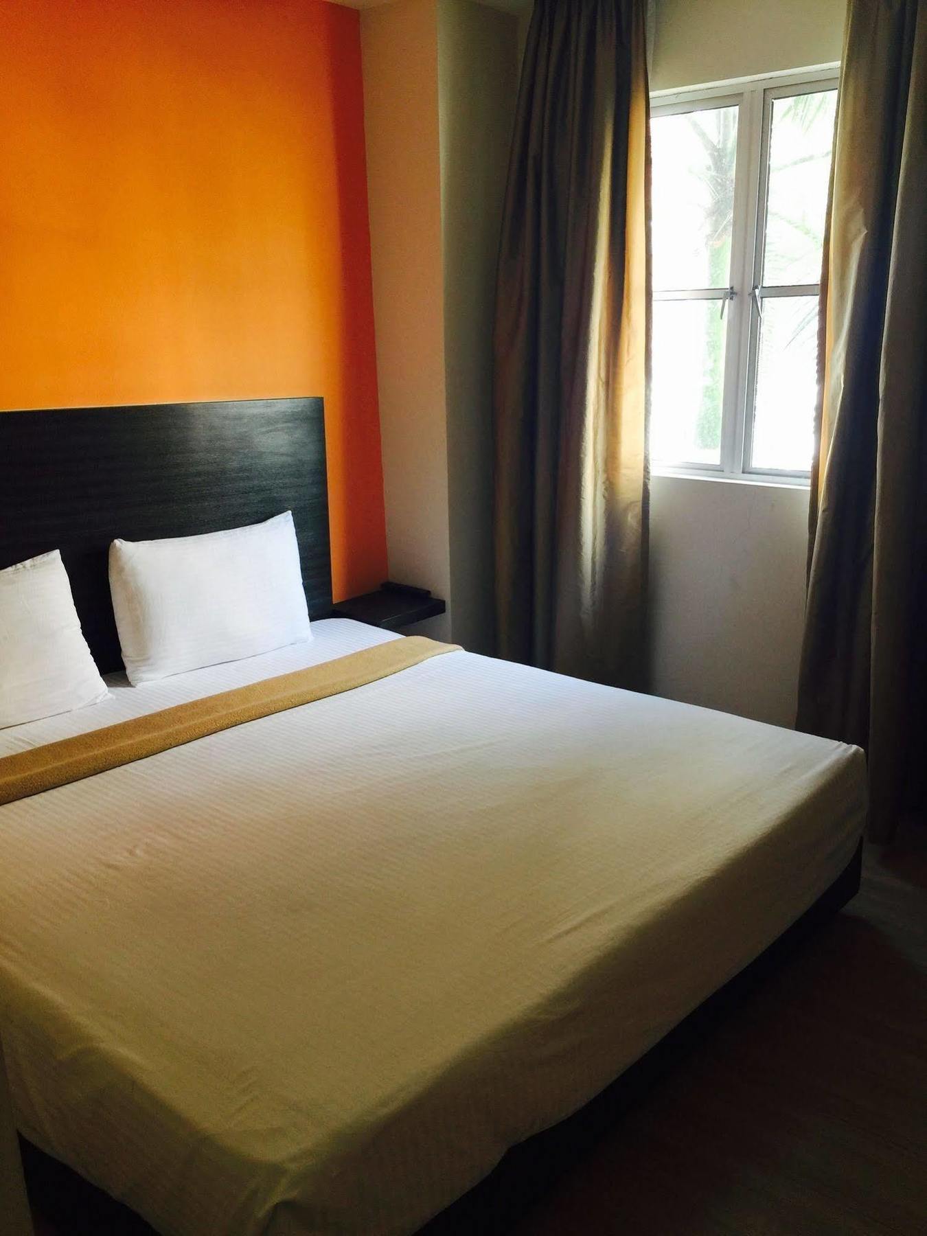 Hotel Seri Costa Malacca Екстериор снимка